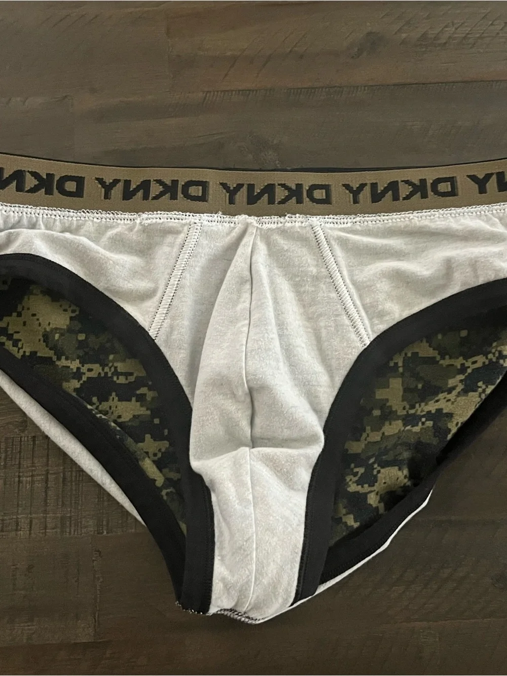 RARE DKNY COTTON STRETCH CAMO BRIEFS
